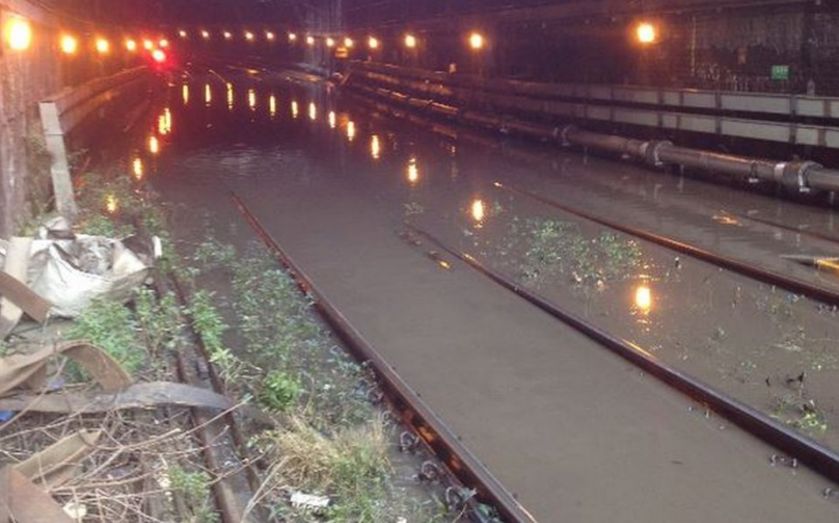 More commuter misery as flooding disrupts Thameslink trains at