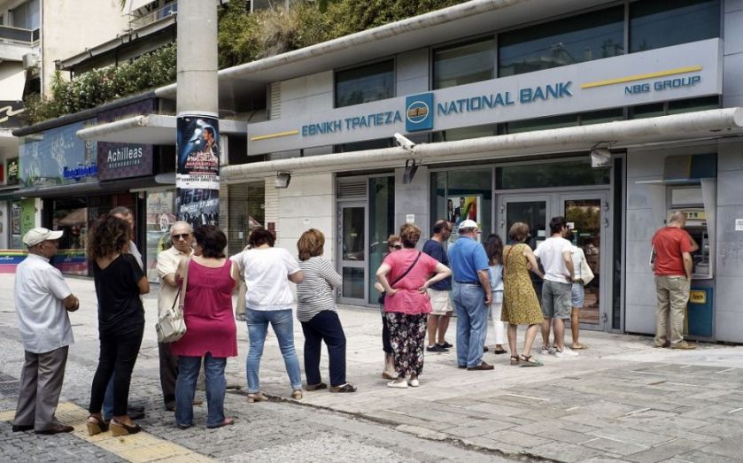 Greek debt crisis: Should UK tourists take cash to Greece ...