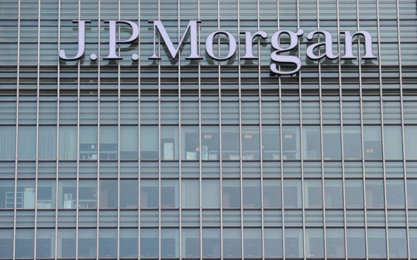 JP Morgan Cazenove stays ahead of rival Bank of America Merrill Lynch ...