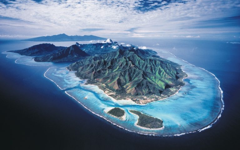 Bored of Bora Bora? Set sail to the islands of Rangiroa, Moorea, and ...