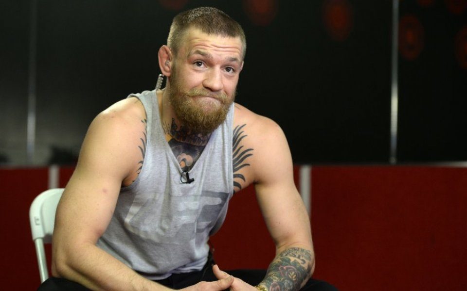 how much money is conor mcgregor making for ufc 196