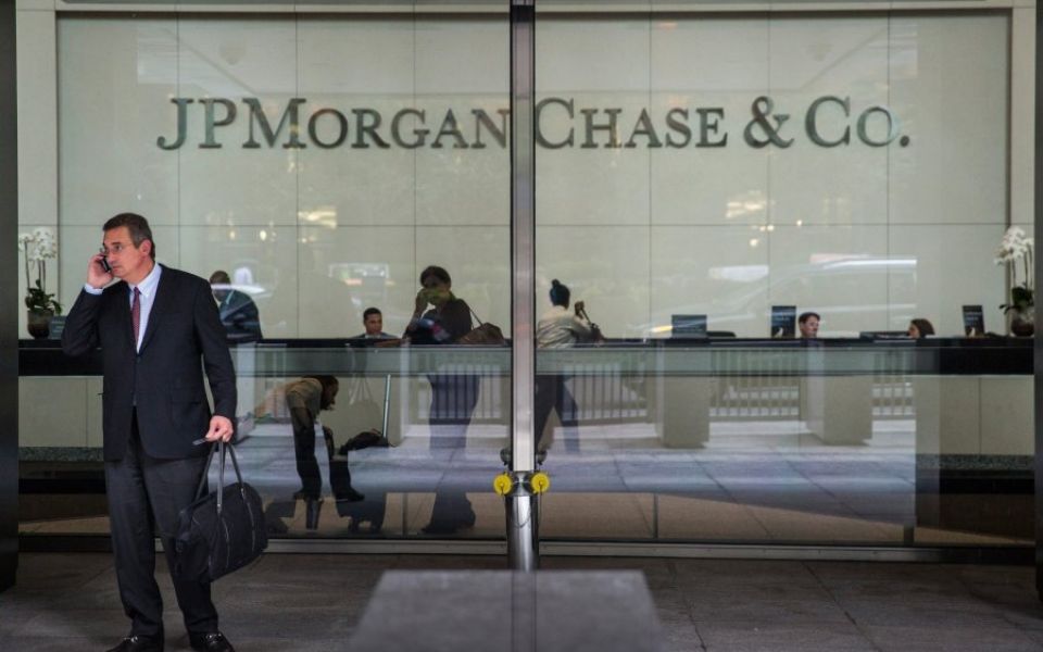 jp-morgan-plans-to-cut-hundreds-of-asset-and-wealth-management-jobs