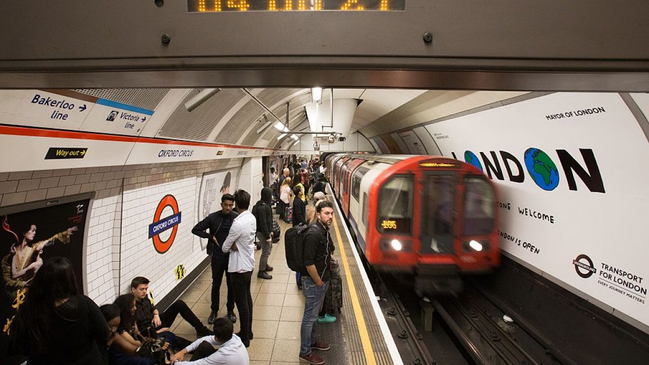 london underground train set