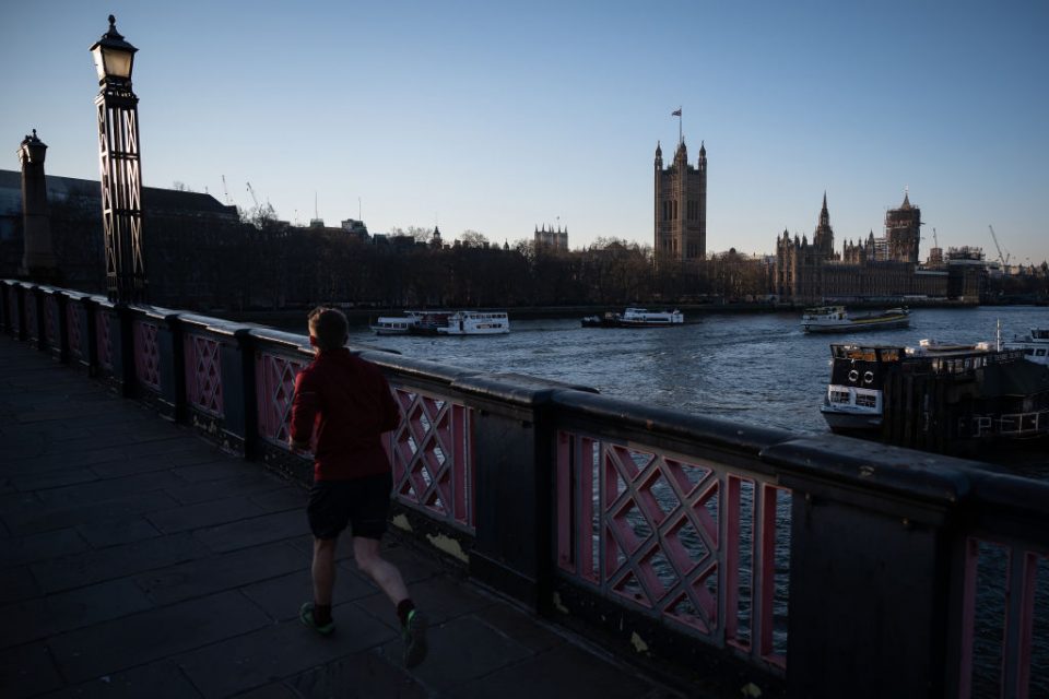 ftse-100-rises-after-chinese-factories-bounce-back-cityam