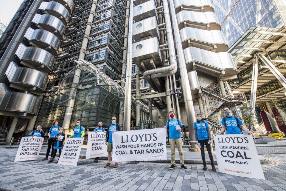 Climate Protestors Target Lloyd S Of London Over Fossil Fuels Insurance Cityam