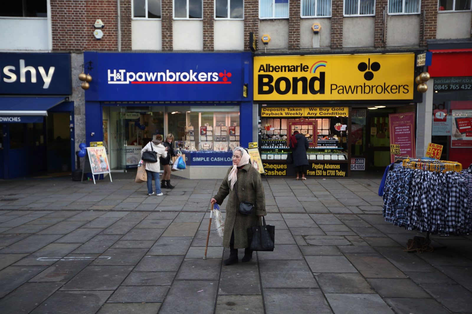 Albemarle & Bond pawnbroker stores close, Albemarle & Bond