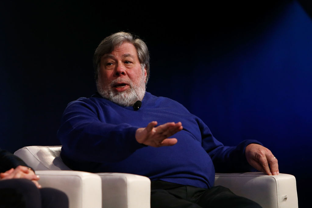 Apple founder Steve Wozniak backs right-to-repair movement ...