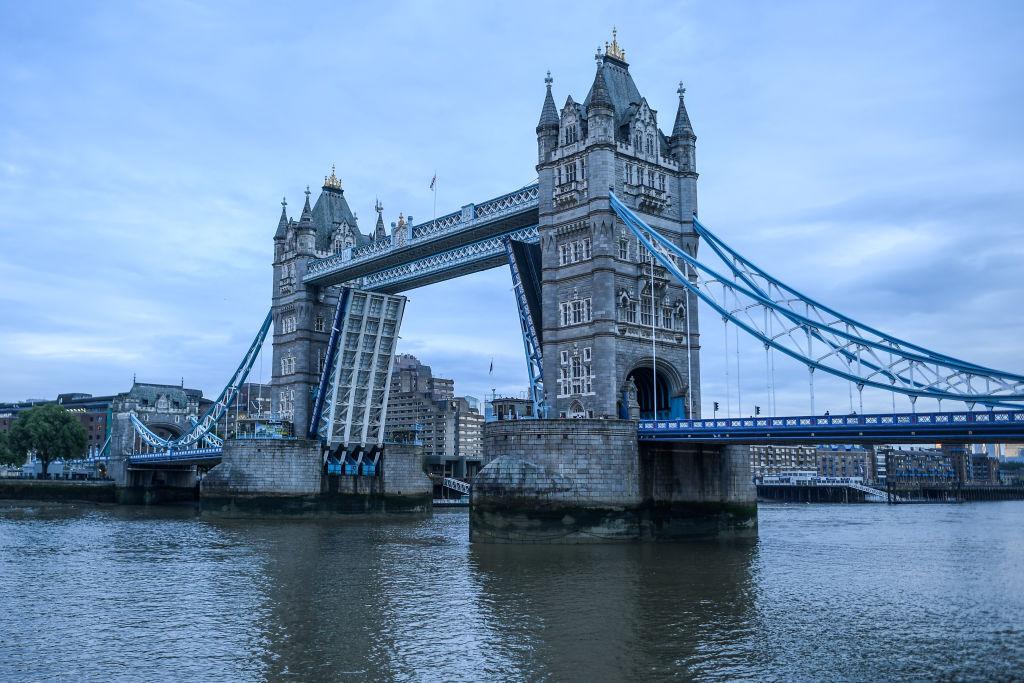 Tower Bridge reopens after being stuck in raised position overnight