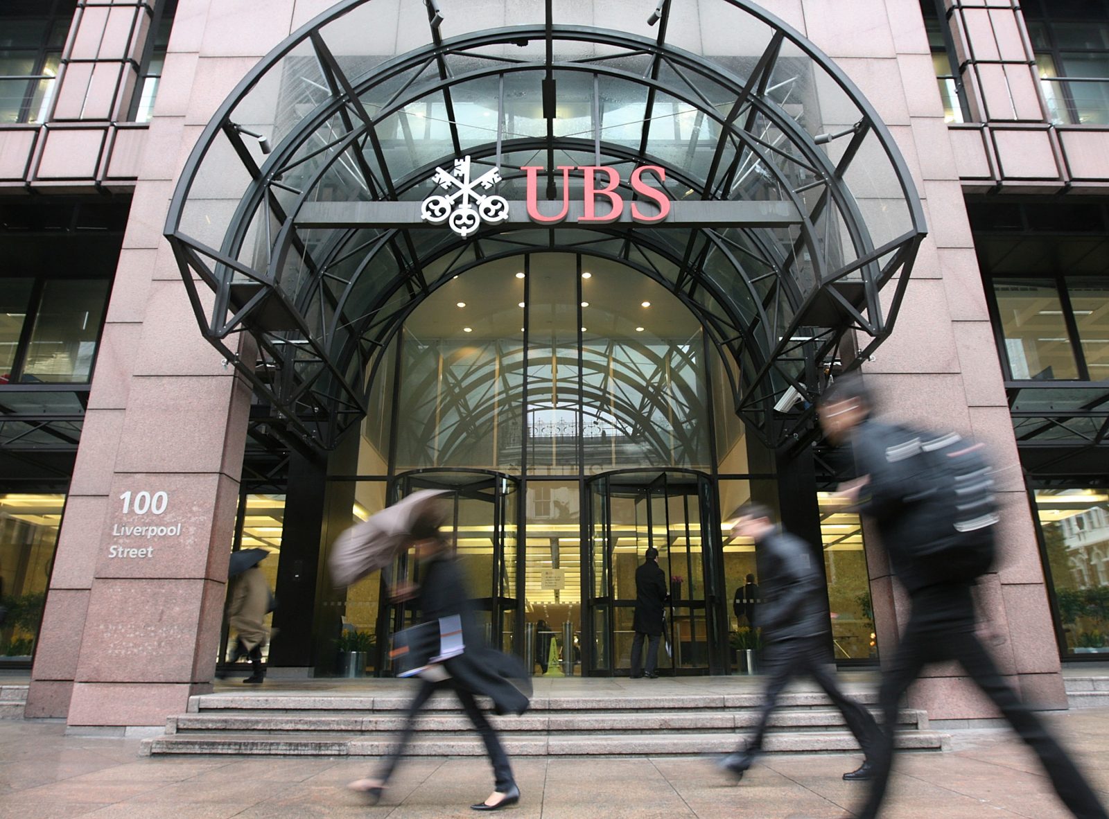 UBS chief Staff who choose not to get vaccine can work from home