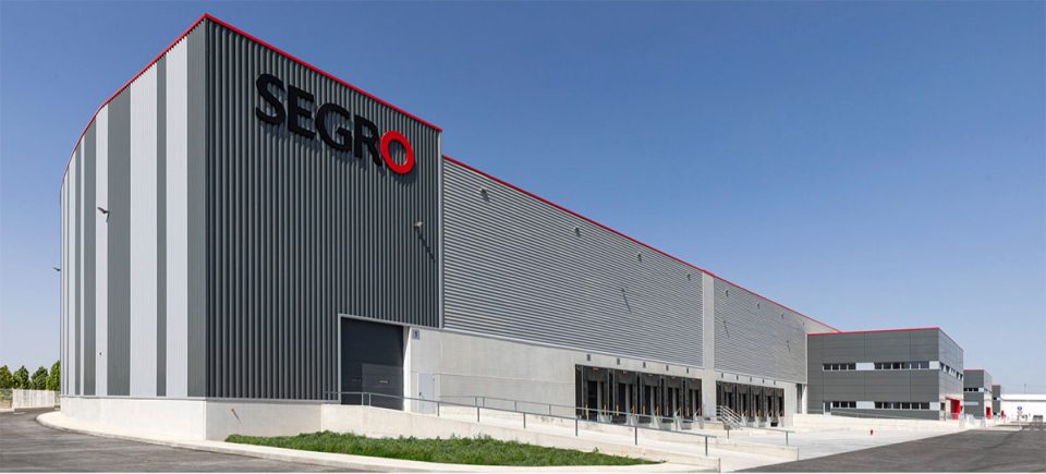 Strong demand for shares allows Segro to tap investors for £900m to fund growth and new data centres