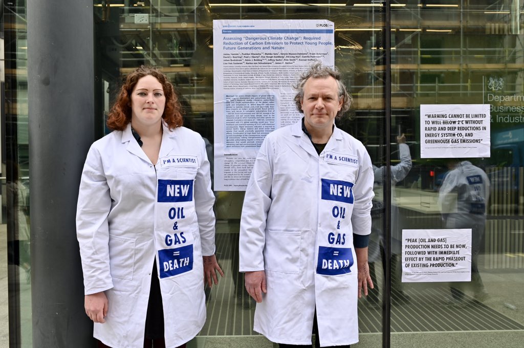 Extinction Rebellion: Scientists Glue Themselves To Government ...