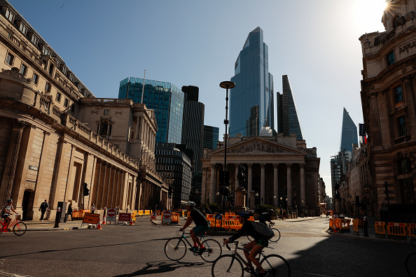 New Review Will Consider Allowing Black Cabs Through Bank Junction 24/7