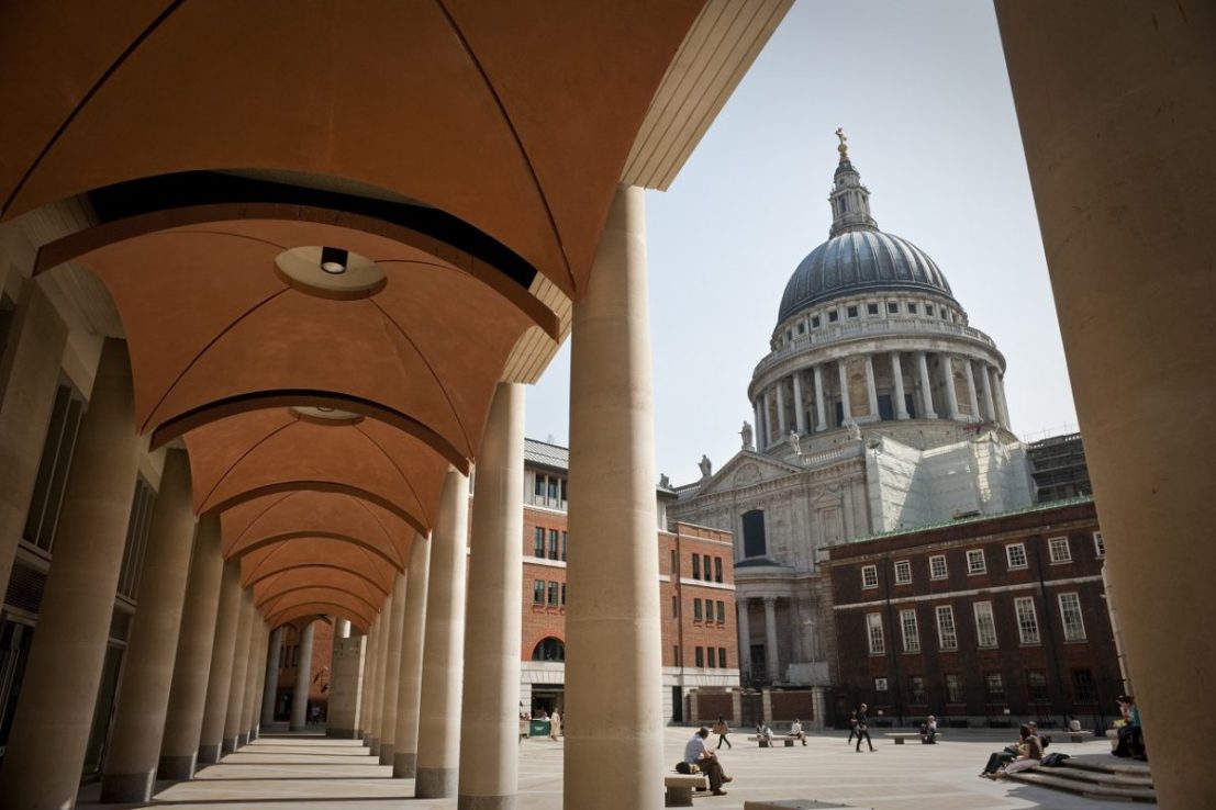 Czarnikow is headquartered in Paternoster House by St. Pauls. 