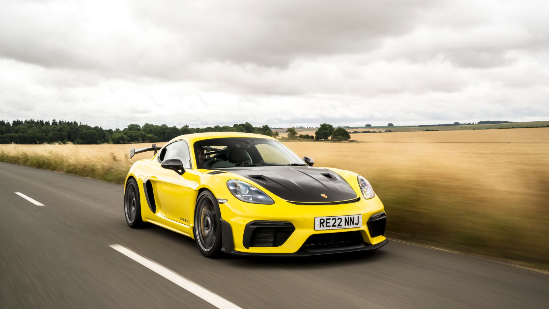 Porsche Cayman GT4 RS review: street fighter