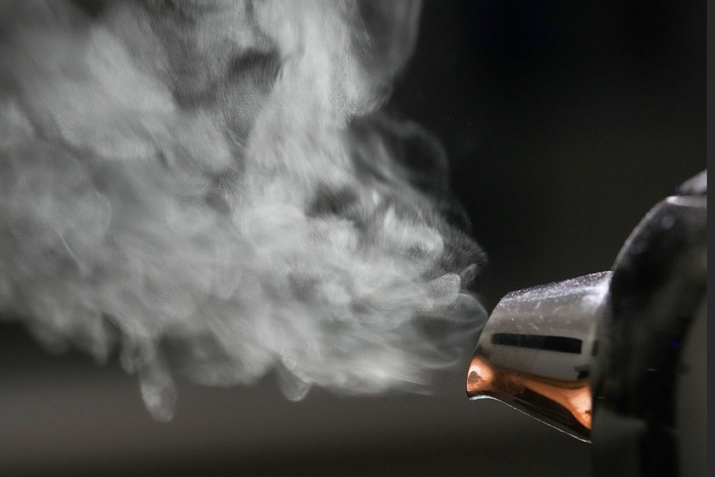 KNUTSFORD, UNITED KINGDOM - FEBRUARY 03: In this photo illustration a domestic electric kettle emits steam and vapour on February 07, 2022 in Knutsford, United Kingdom. The energy regulator OFGEM has brought forward the announcement of the increase in the energy price cap to reflect the record high gas energy market prices caused by the global crisis in supply. (Photo illustration by Christopher Furlong/Getty Images)