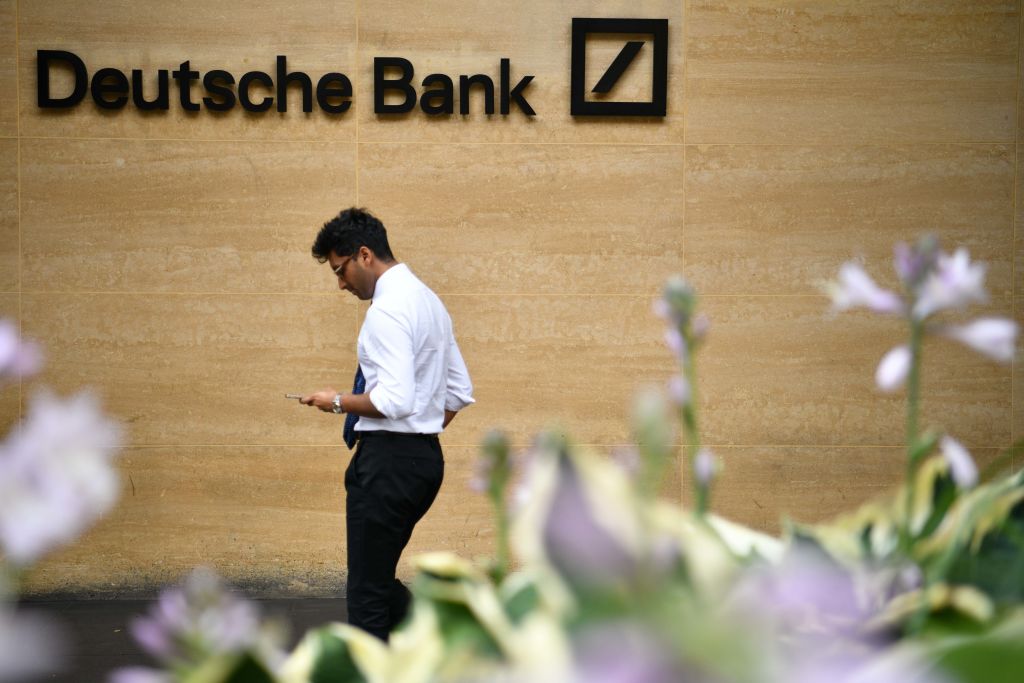 Deutsche Bank slashes 3,500 jobs in £1.4bn cost-cutting effort