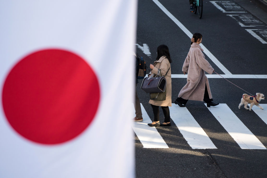 Japan funds boom as stock market hits record high