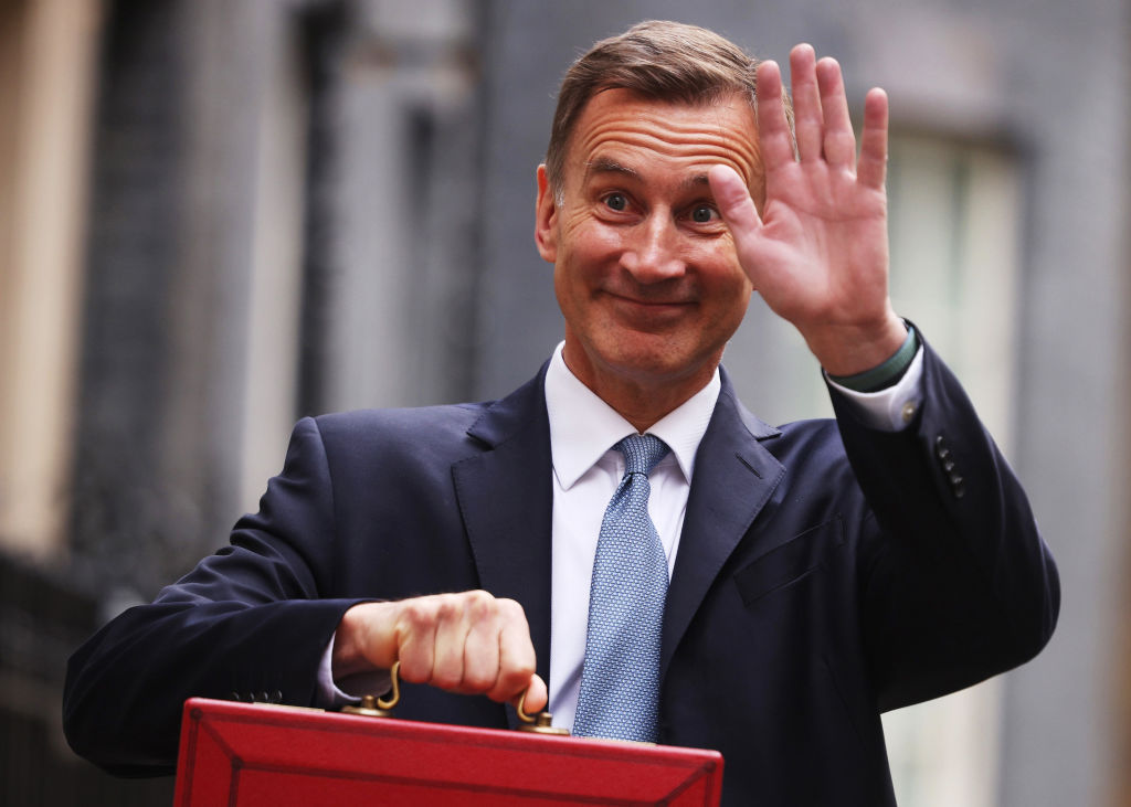 Jeremy Hunt: Tax Cuts 'virtually Impossible' Until Economy Improves