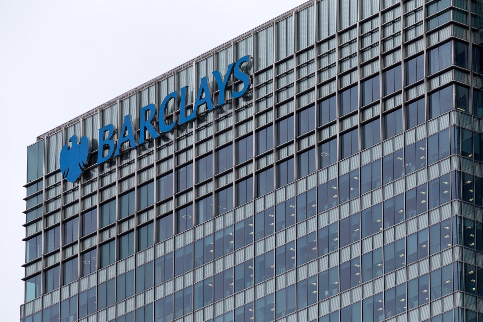 Barclays reportedly considering bid for Societe Generale’s UK private bank