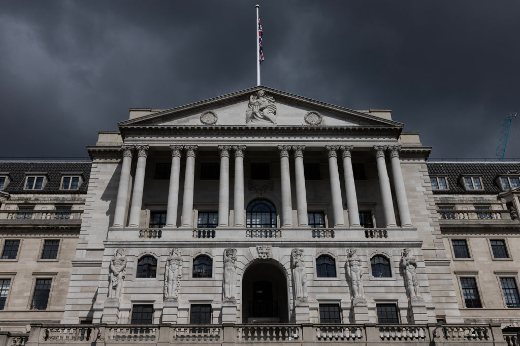 Bank of England MPC members: ‘Weak recession’ won’t change timing of interest rate cuts