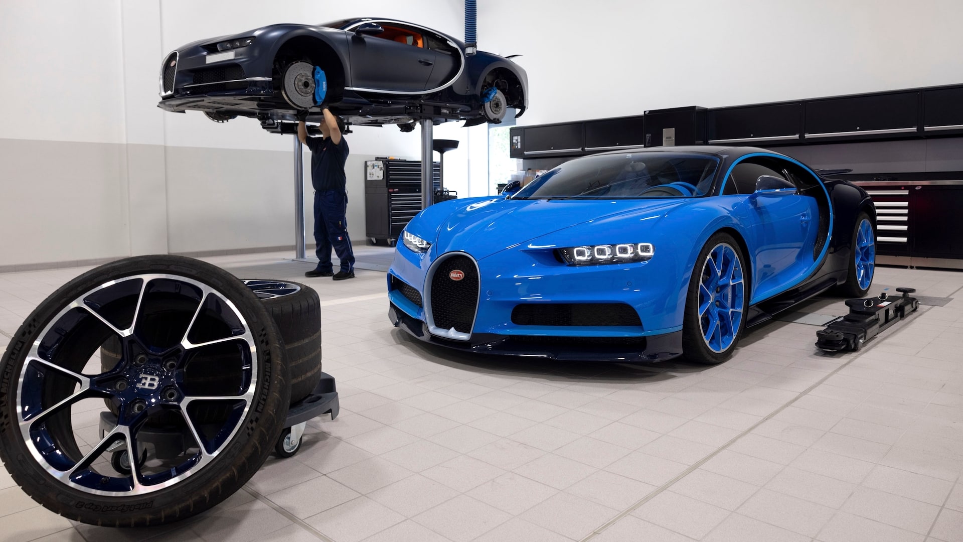 Bugatti unveils the world's most expensive new car - BBC News