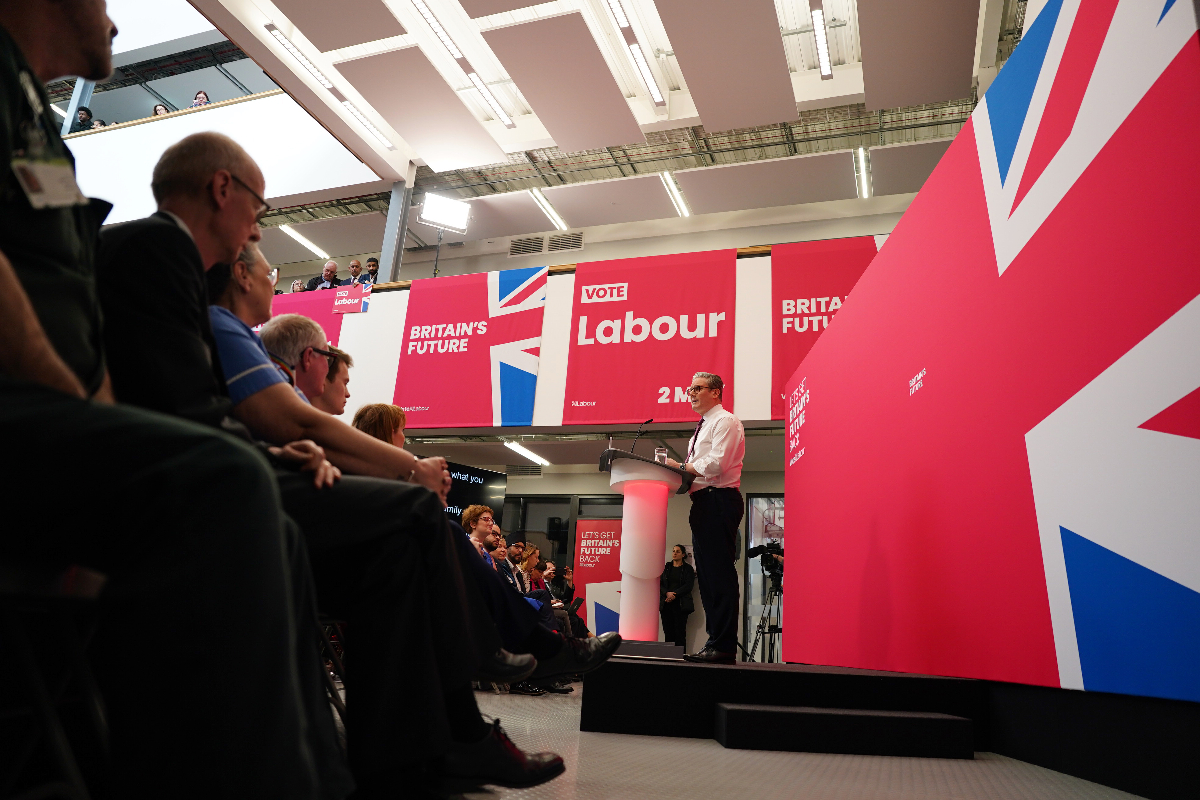 Keir Starmer faces Labour unease over use of Union flag in election campaign