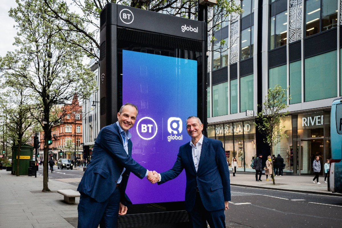 BT to revamp Britain’s ‘street furniture’ by converting old payphones into advertising screens