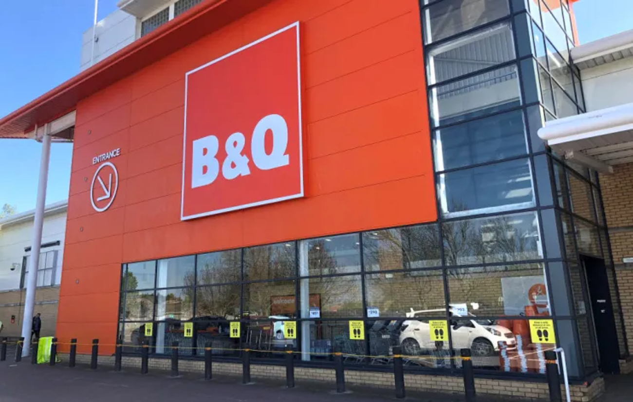 Kingfisher: Bonuses slashed for top executives at B&Q and Screwfix owner after profit plummets