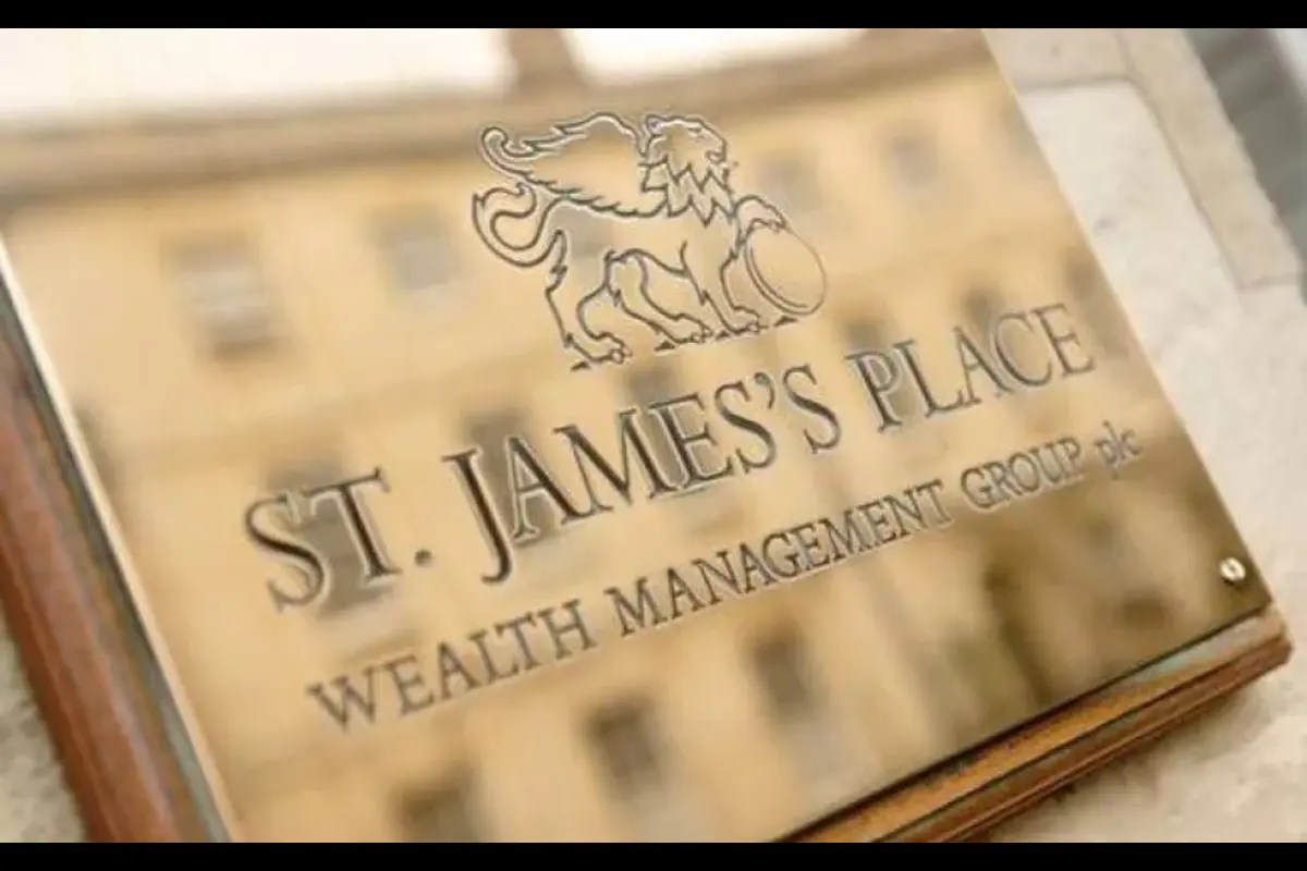 How much money will St James’s Place customers actually get?