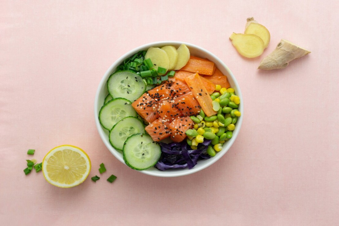 Photo by Miu Sua, poke bowl 