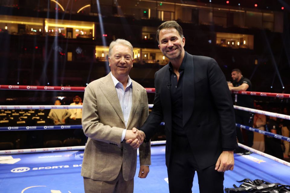 Rival boxing promoters Frank Warren of Queensberry and Eddie Hearn of Matchroom staged a succesful night of fights between their stable last weekend