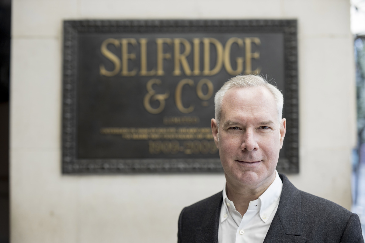 Selfridges chief quits in surprise move for  struggling retailer