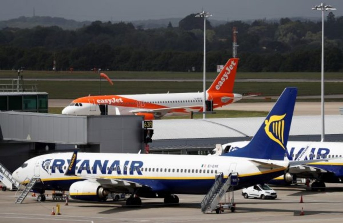 Ryanair's poor Monday update pushed airline investors into panic mode. So why has Easyjet bucked the trend?