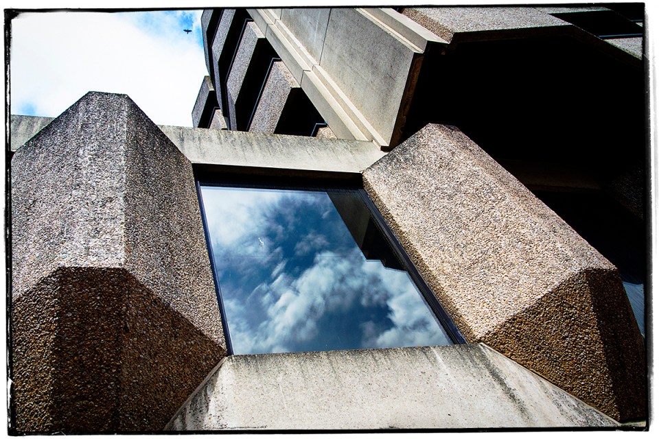 A brutalist building in croydon