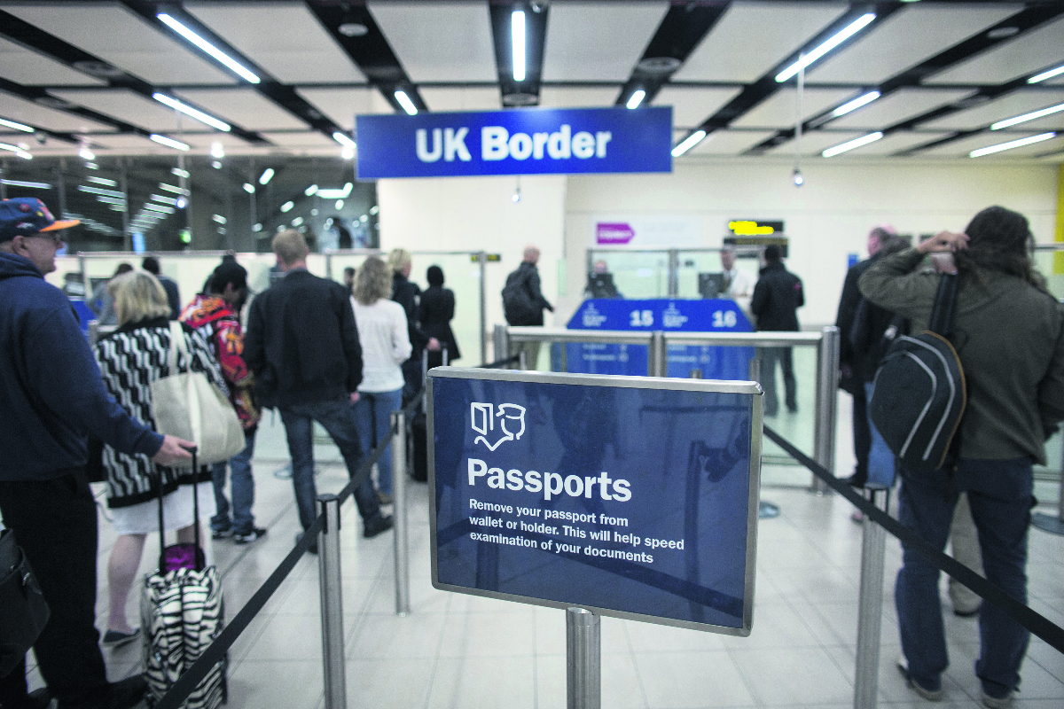 UK net migration hit record 906,000 peak before 20 per cent fall