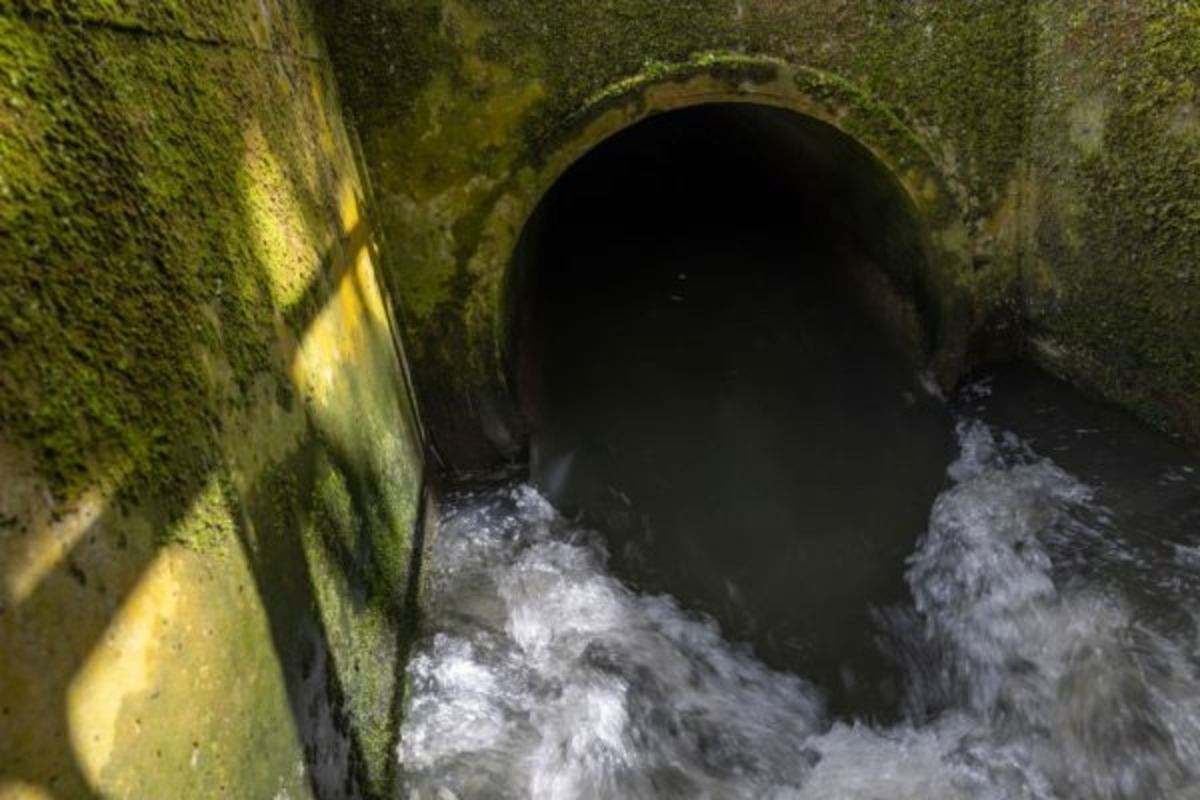 Water firms in England and Wales lost more than 1trn litres in leaks last year