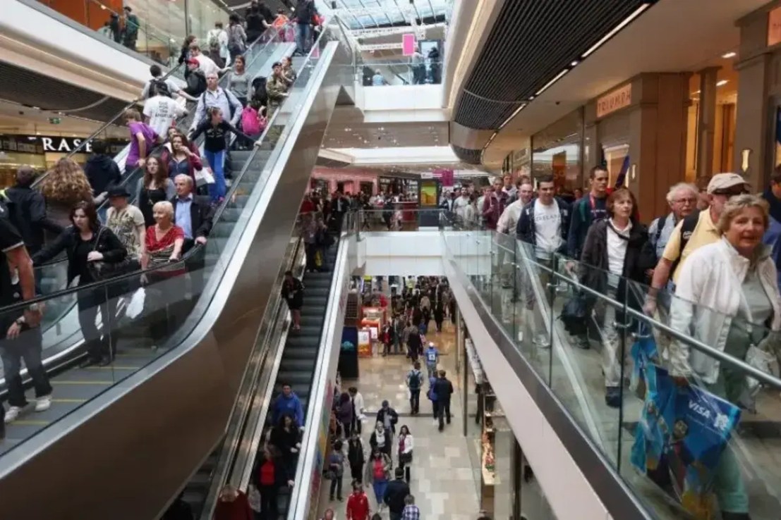 Footfall at shopping centres and retail parks fell by July, while high street footfall rose 2.7 per cent