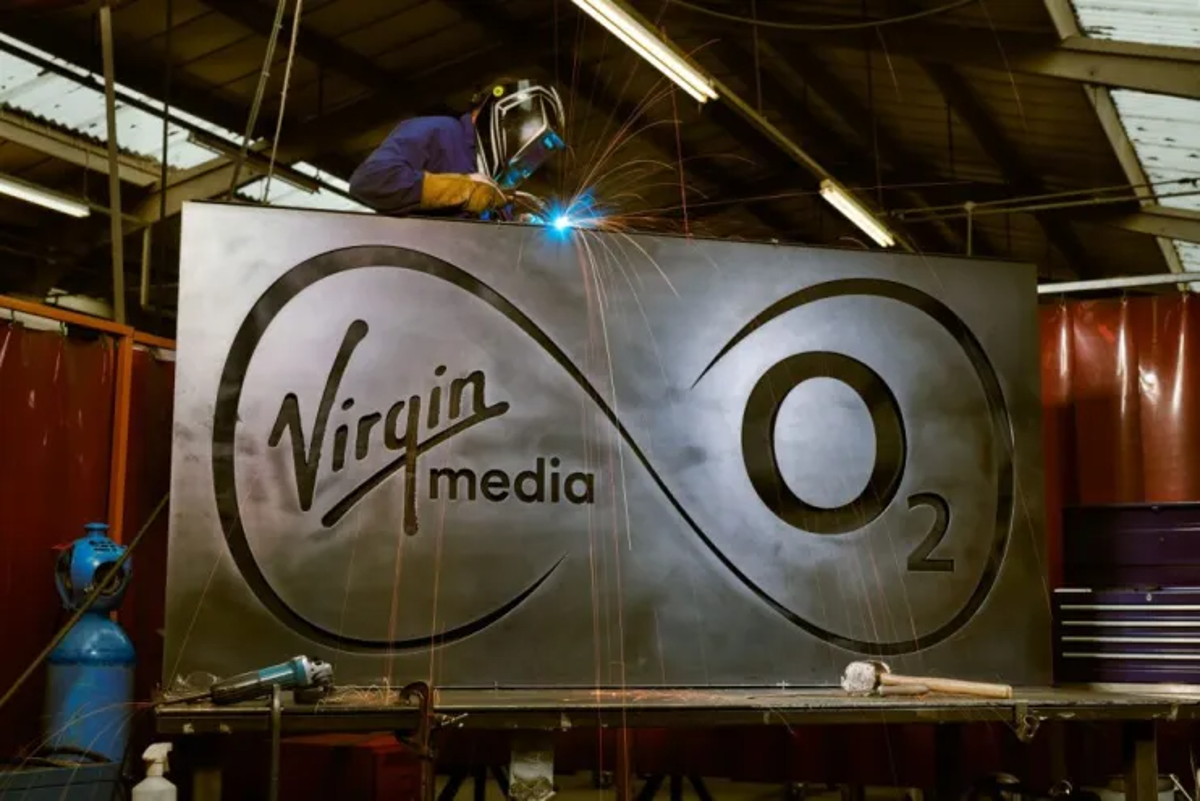 Virgin Media O2 to offload stake in mobile tower network