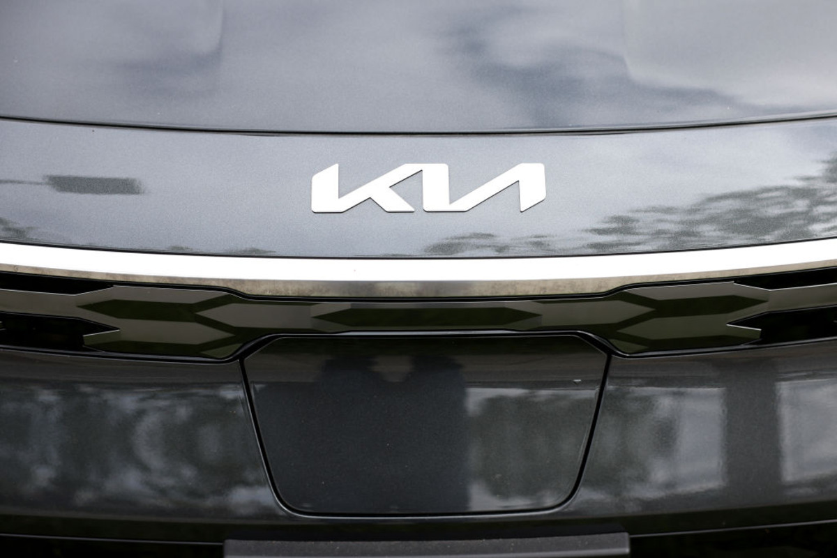 Kia joins UK rivals in sales surge as it nears £3bn mark