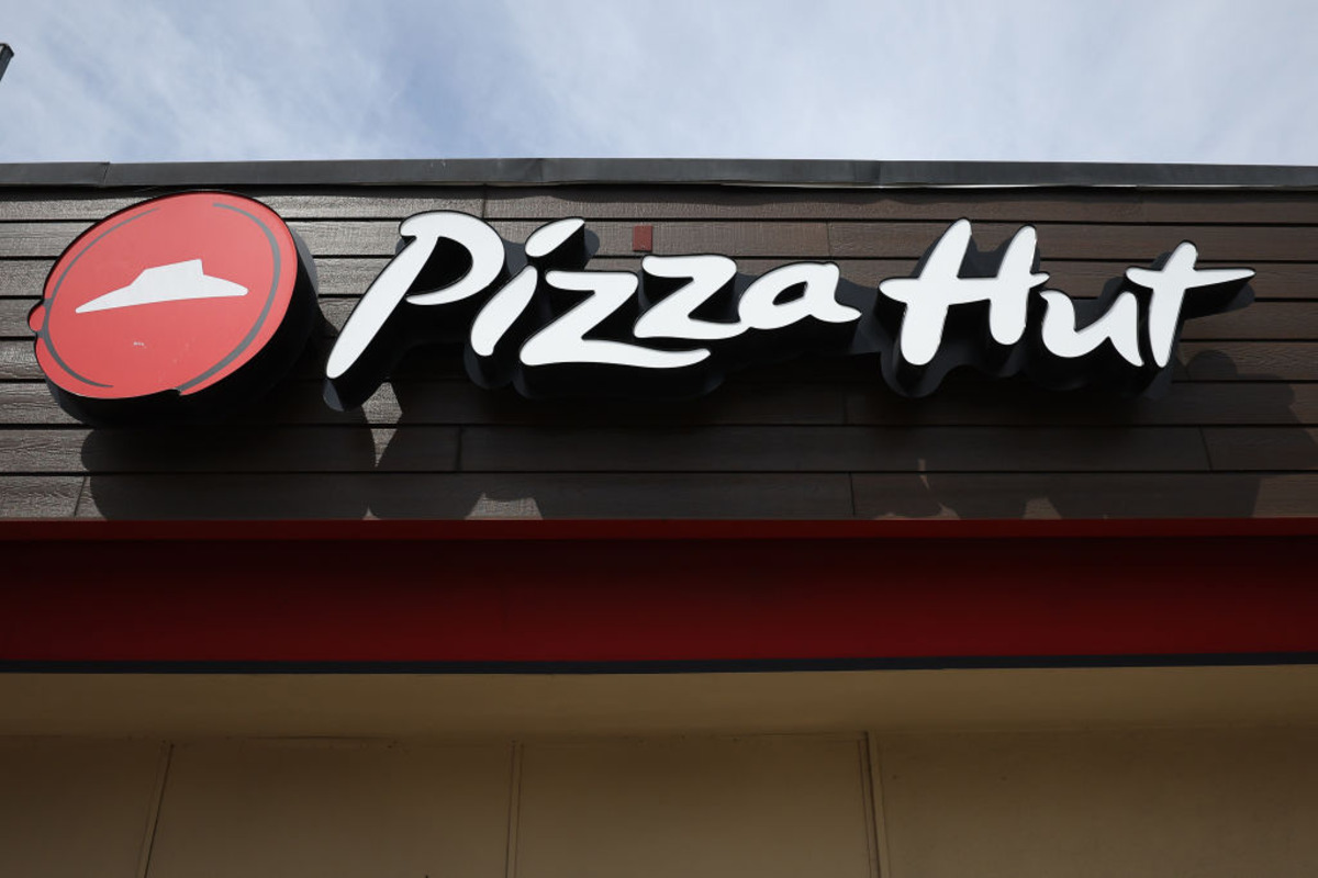 Pizza Hut Europe serves up profit after £106m loss