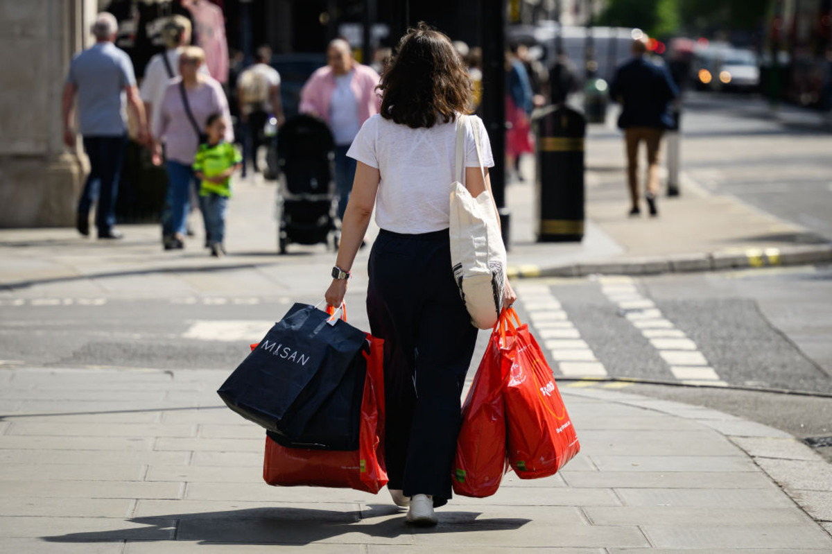 Retail sales smash expectations despite a drop in consumer confidence