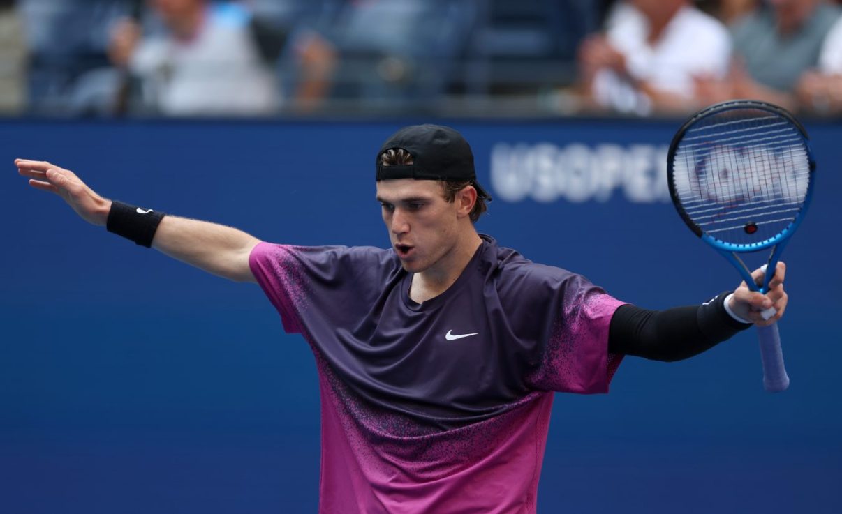 Jack Draper reached the US Open semi-finals on Wednesday with a 6-3 7-5 6-2 victory over Alex de Minaur in New York.