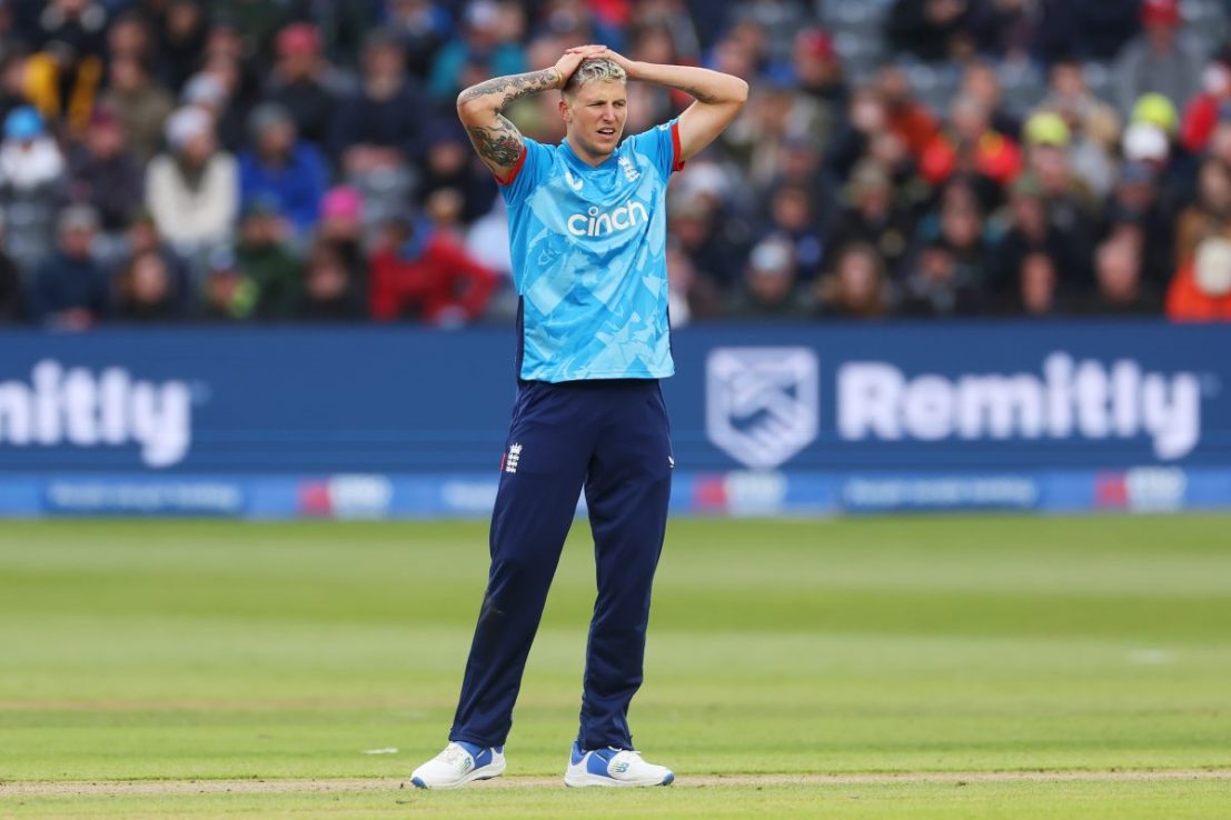 Rain and a solid Australia innings combined to inflict defeat on England in Bristol as they lost the ODI series 3-2.