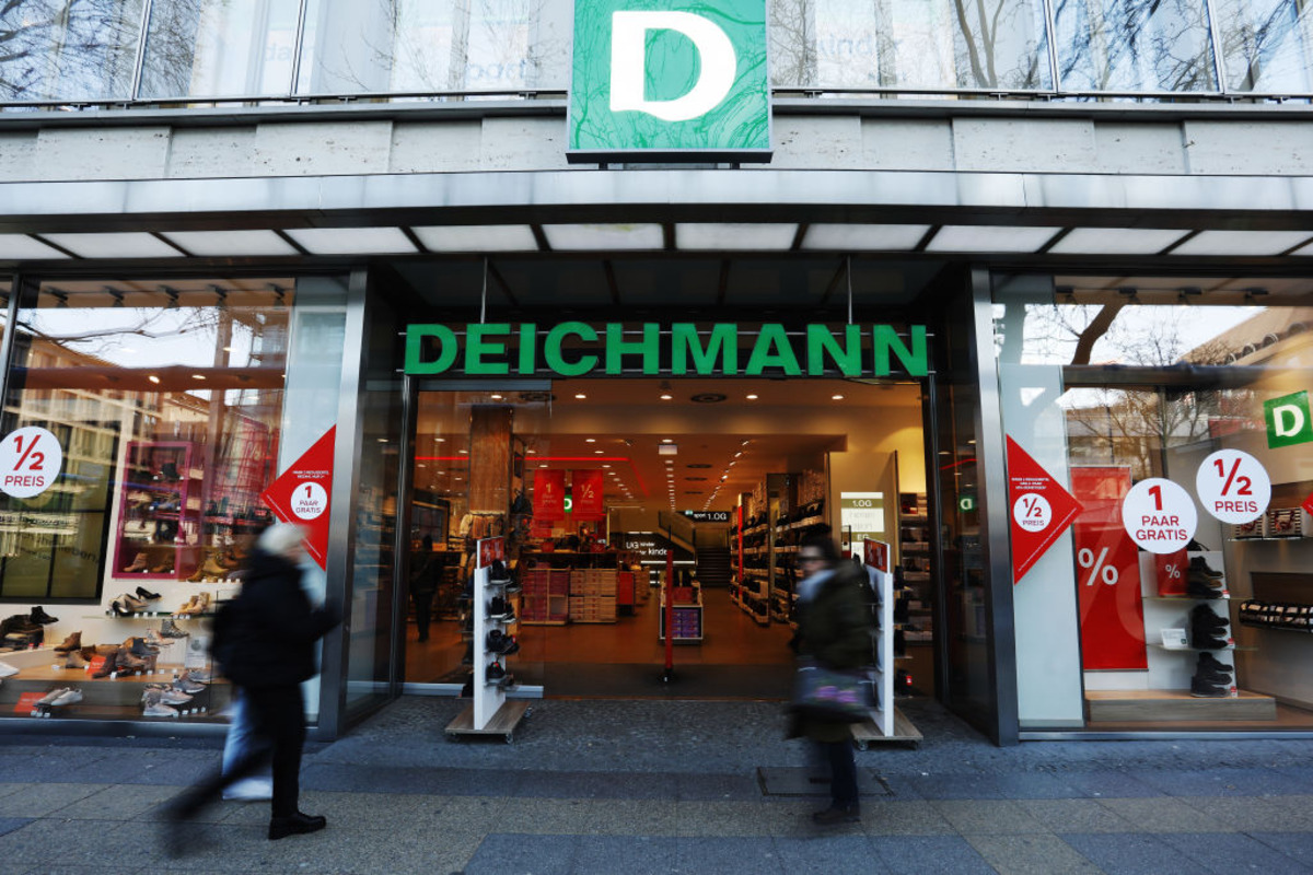 Deichmann: UK sales step up to new record as loss slashed