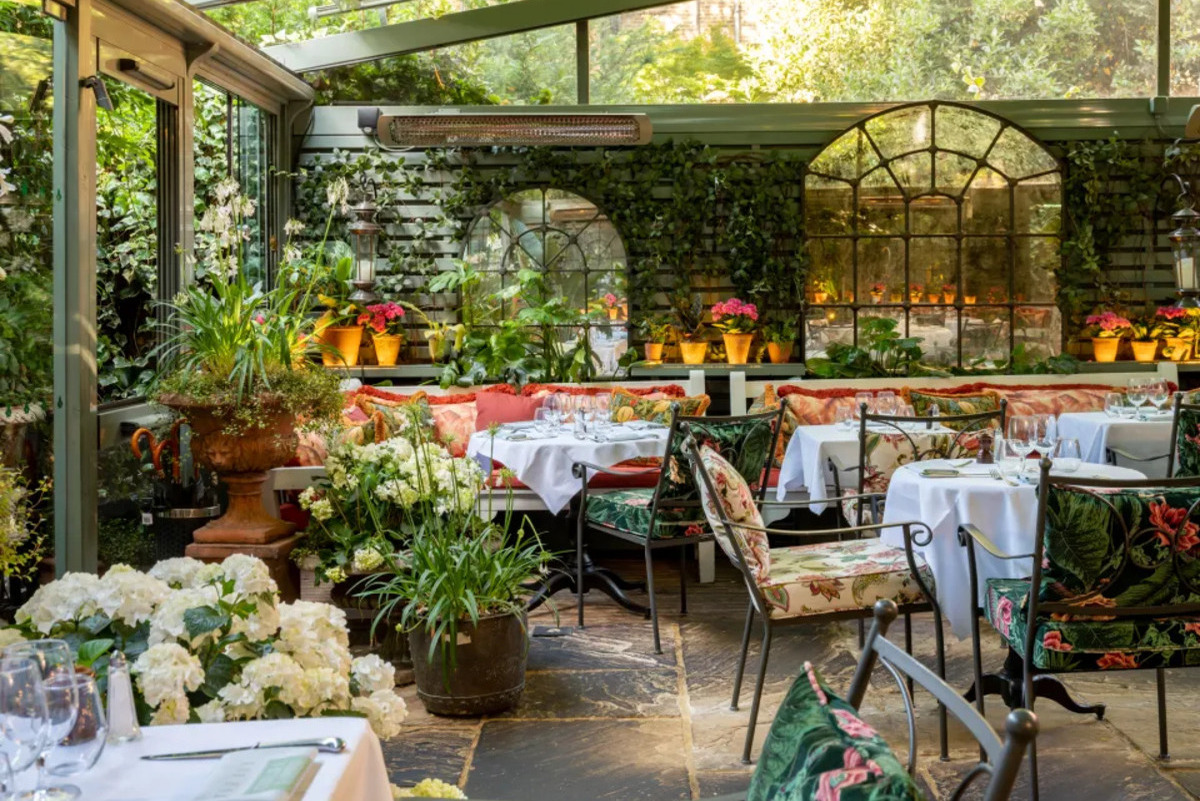 Richard Caring on cusp of selling The Ivy restaurant group