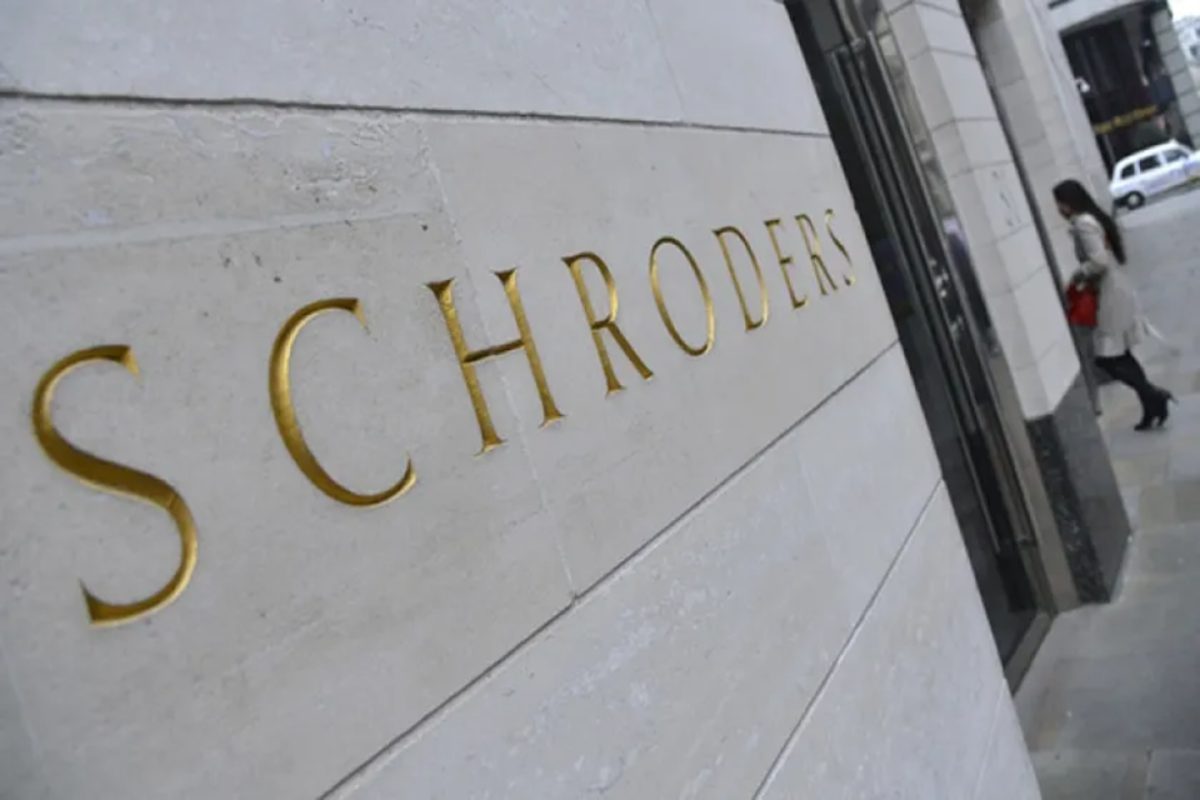 Schroders shares plummet after investors pull £2.3bn