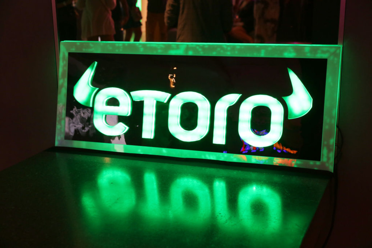 Etoro: ‘Gradual thawing’ of financial markets fails to stop trading platform taking back step