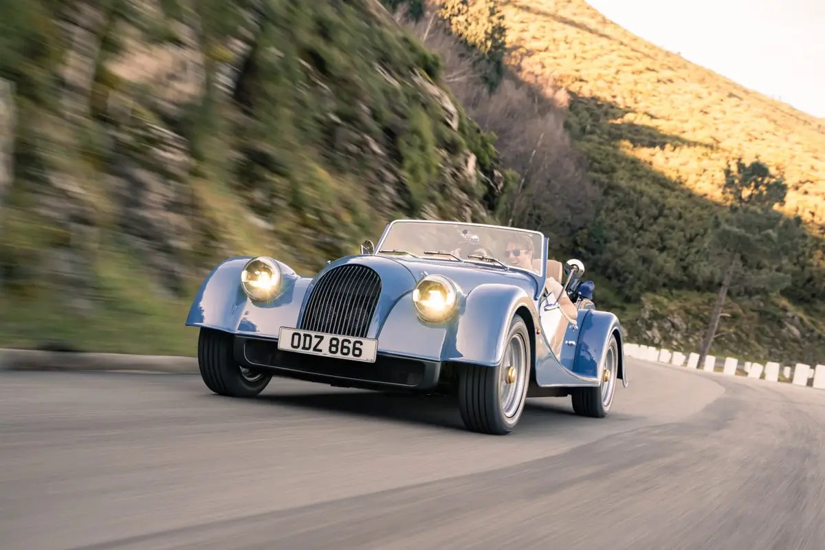 Morgan Motor Company: Sports car maker sinks further into the red