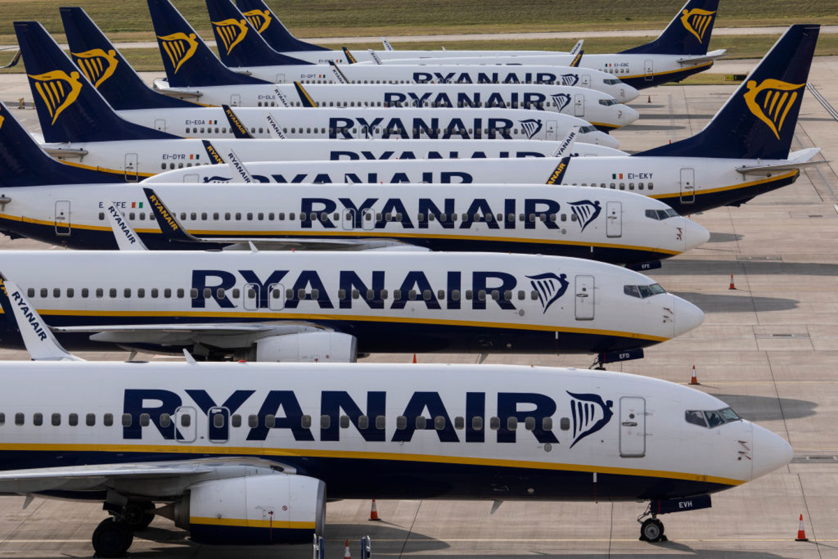 Ryanair to cancel one in ten UK flights in 2025 after Budget tax hike