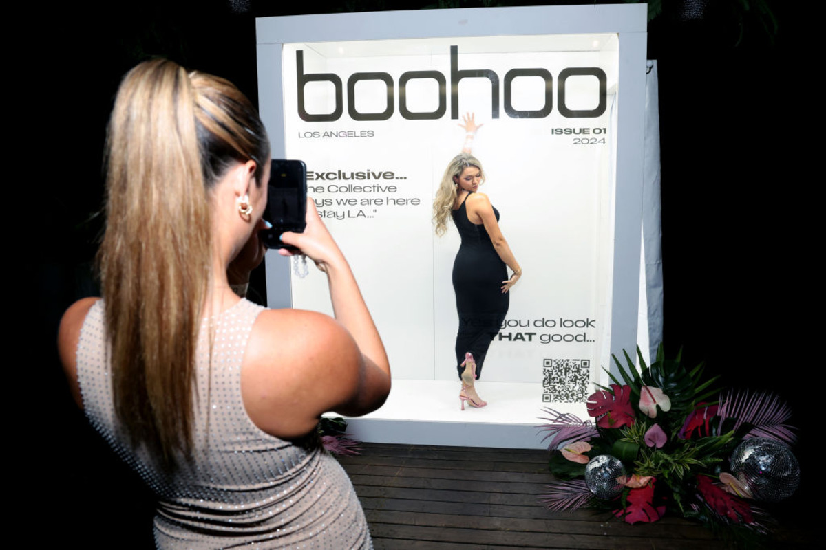 Mike Ashley’s empire tightens grip on Boohoo as crunch vote nears